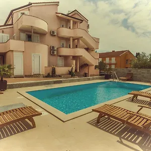 Basilea Apartmán Biograd Na Moru